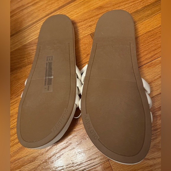 Old Navy Puffy White 3 Strap Slides Size 9 - Picture 5 of 5